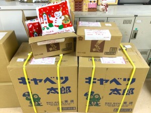 お菓子寄贈(㈱GRIBEE様)